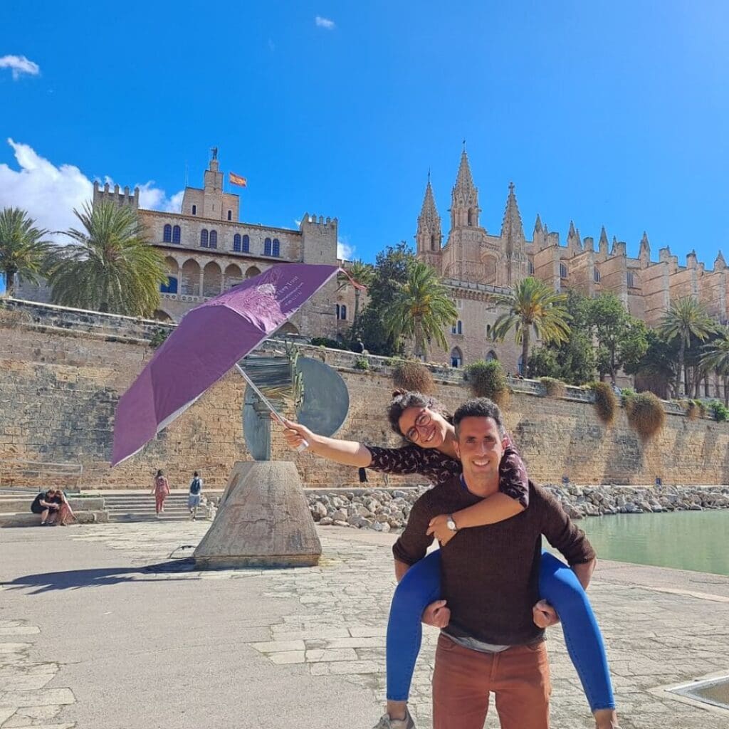 Eulalia-y-Carlos-guias-oficiales-de-mallorca-premium-tours